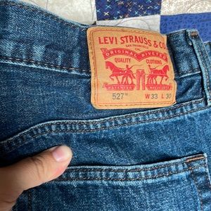 Levi 527 W33 L30